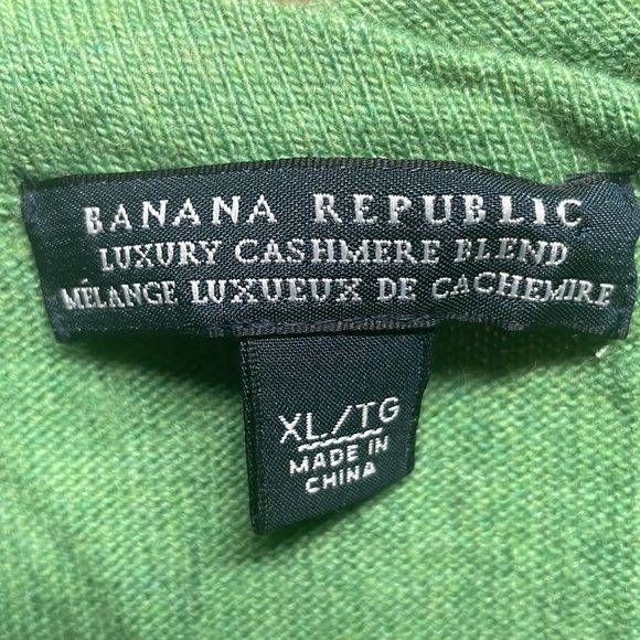 Luxury Chashmere blend, sweater, Banana Republic, size XL - Picture 2 of 2